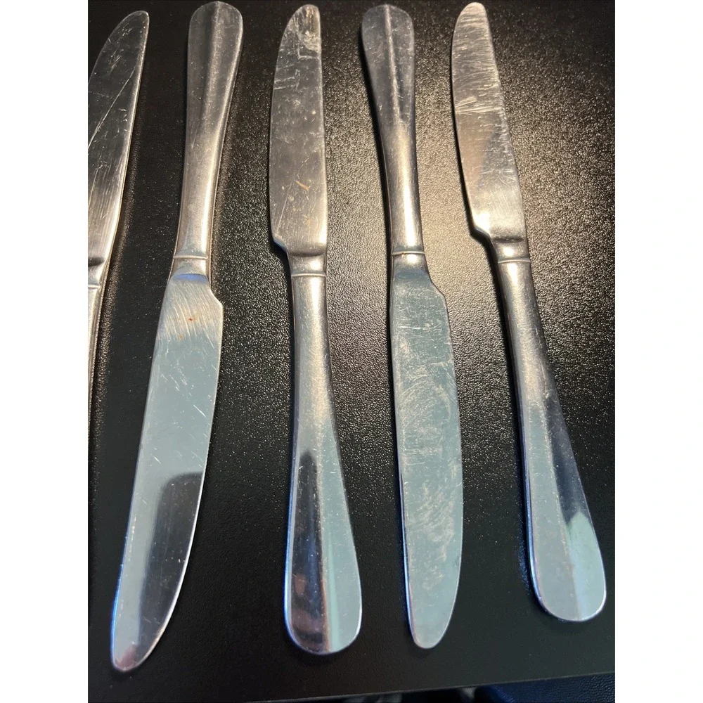 International Stainless Silverware - SIMPLICITY  8 Dinner Knives‎ 9